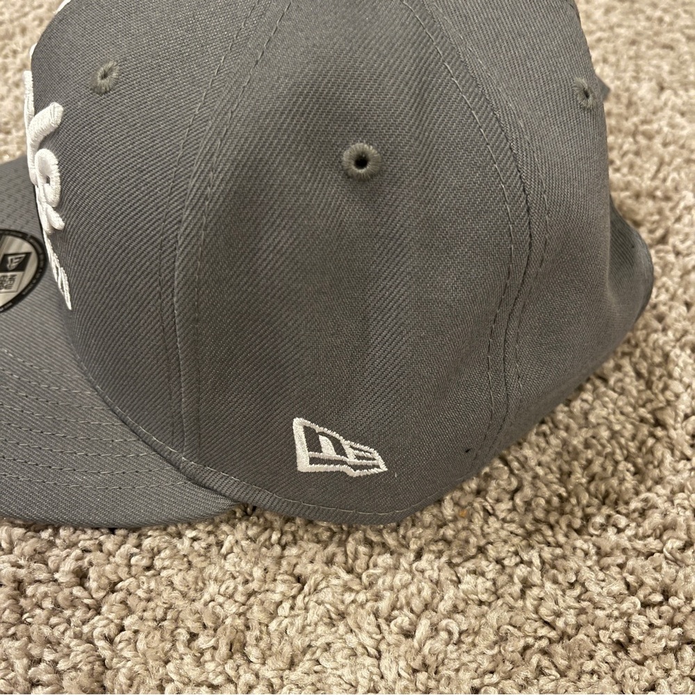 New Era Los Angeles Lakers 9FIFTY NBA
Finals Bound Snapback Hat Gray - Picture 4 of 5
